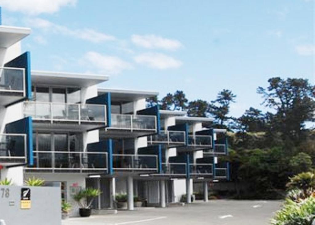 Waves Apartments Kaikoura Room photo