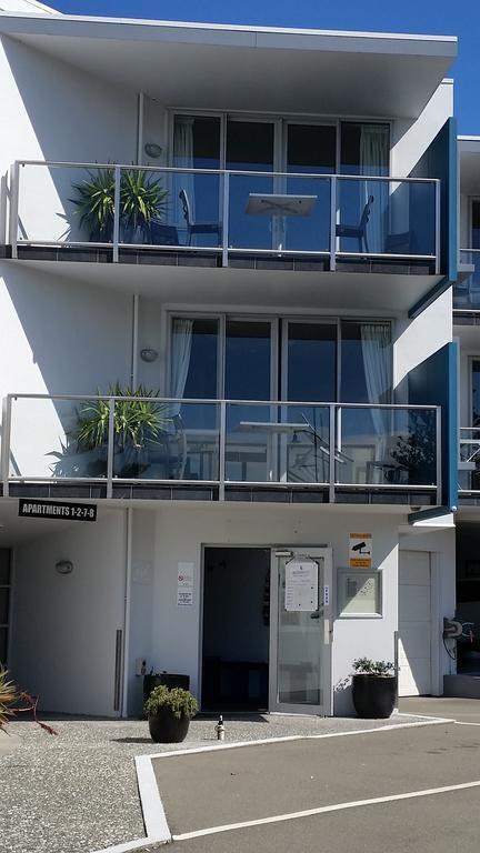 Waves Apartments Kaikoura Exterior photo