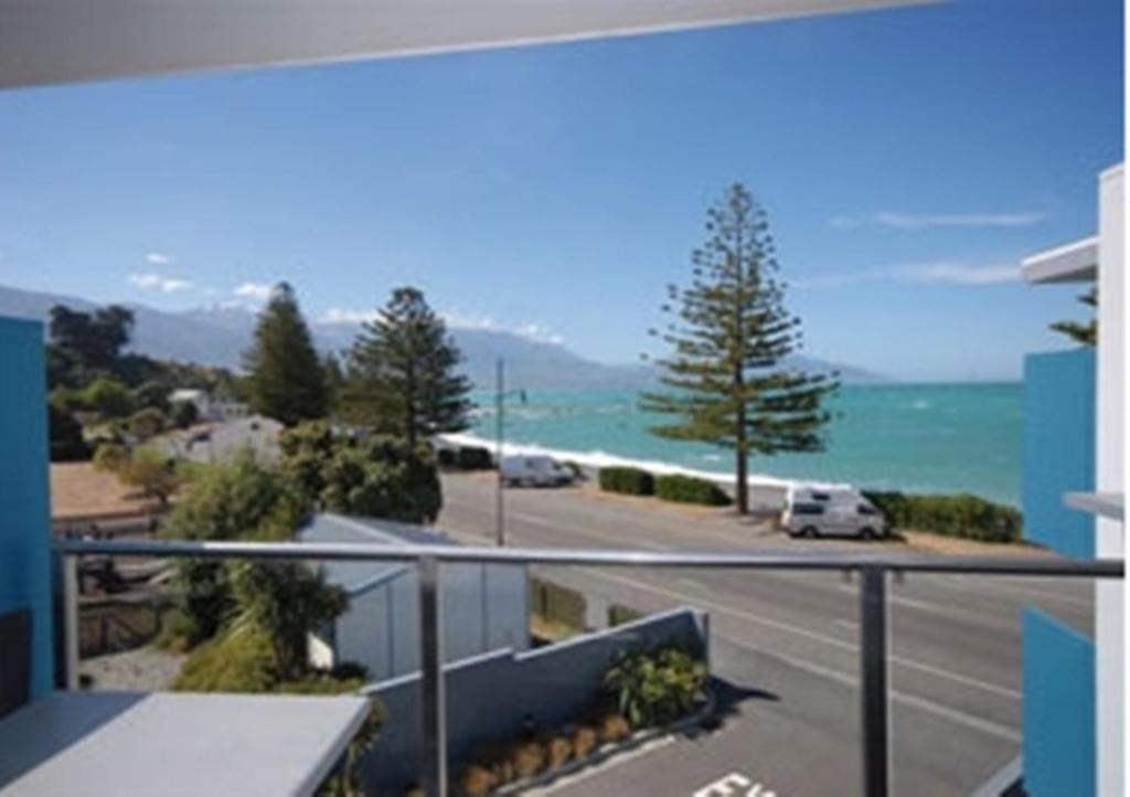 Waves Apartments Kaikoura Exterior photo